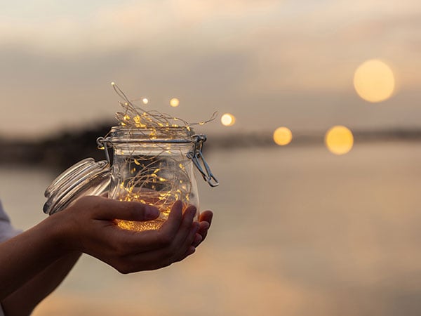 ATL-01252024-how-to-create-miracles-lights-in-a-jar-at-beach-600x450opt-1370847354 intuitive abilities